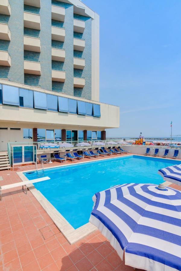 Hotel Majestic Bellaria-Igea Marina Exteriör bild